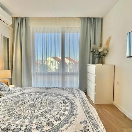 Prestige - Private - Bsr - 2 Apartmán 4*